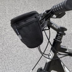Sac de vélo sur le volant avec un cas de téléphone 2 L noir
