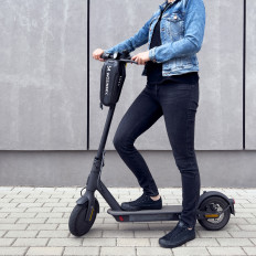 Vodotesná čelenka Scooter Bag na skútri 3 L čierny