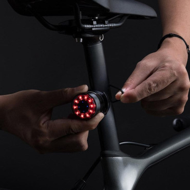 Luz de bicicleta LED traseira com micro usb vermelho luz 5 modos pretos