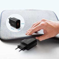 Hitro hitro polnjenje 3.0 18W 3A Omrežni polnilnik + USB 1M črni kabel