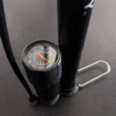 Hand bicycle pump black