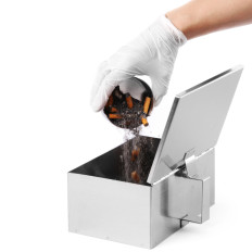 Posoda za pepel z dvignjenim pokrovom - Hendi 440506