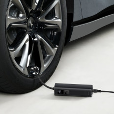 Mini auto Compressor Compors Pump na hniezdo ľahšie čierne