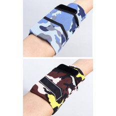 Beh rameno pre beh cvičenia Fitness Armband White-Black Stripes