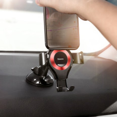 Gravitacijski nosilec avtomobilov za telefon na oknu z distribucijsko ploščo. OSCculum rdeča