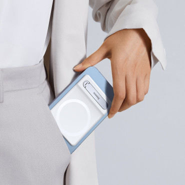 Stativ bas för telefonen vikad med ett magnetiskt handtag