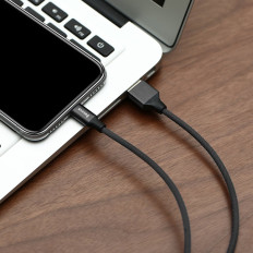 Fio de cabo durável no material USB Glutton iPhone Relâmpago 1,2m Preto