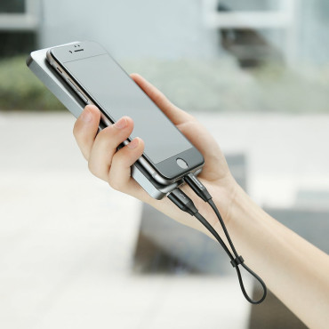 Platt kabel USB iPhone Lightning Cable med handtag 2a 23cm svart