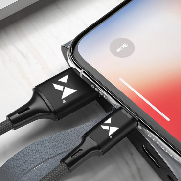 Kabeļu USB kabelis iPhone zibens 2.4a 1m melns