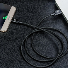 Kabeļu USB kabelis iPhone zibens 2.4a 1m melns