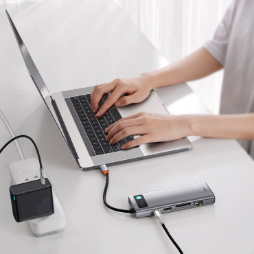Multifuncional Hub 9in1 USB-C 3XUSB 3.2 PD VGA Full HD HDMI 4K TF e leitor de cartão SD RJ45 Cinza