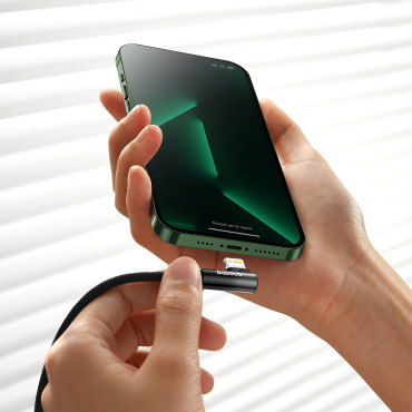 Cavo di erogazione dell'energia del cavo angolato con il lato positivo USB-C iPhone Lightning 1m 20W nero