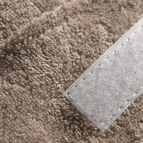 Bandeau Cosmétique Beige en Éponge — gros plan surface