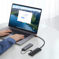 HUB Distributör 4-Port Lite Series USB-A upp till 4x USB-A 3.0 Wire 25cm - Svart