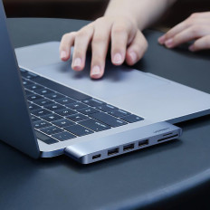 Navadapter för MacBook Pro / Air 2x USB-C för 3x USB 3.0 / TF / SD / USB-C - Grå