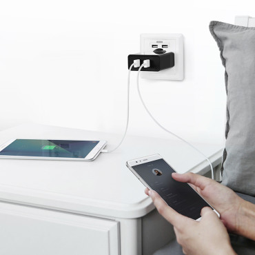 Omrežni polnilnik za 2x USB-A 36W QC3.0 - črna