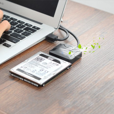 Kabeladapter för HDD och SSD SATA 2,5 '' / 3,5 '' USB 3.0 till 4TB - Svart