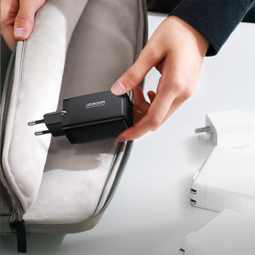 Snabb Aperticate Charger USB 2x USB-C + USB-C-kabel 1.2m - svart