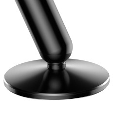 Magnetisk bilhandtag på kullen En ombord svart instrumentbräda