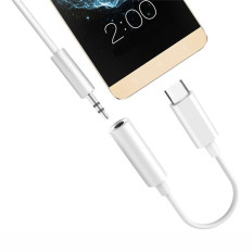 Adapteradapter med USB-C på ljudet 3.5 Mini Jack-uttaget