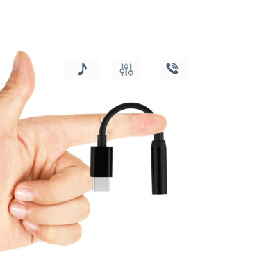 Adapteradapter med USB-C på ljudet 3.5 Mini Jack-uttaget