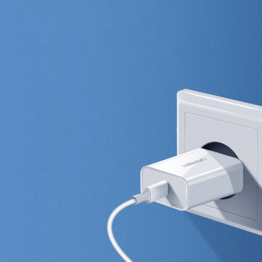 Sieťový nakladač Power Dodanie 3.0 Rýchly náboj 4.0+ 20W 3A Biela