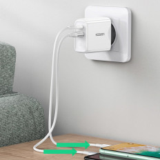 Hitro USB-C + USB 36 Omrežni polnilnik v Quick Charge 4.0 Power Dostava Bela