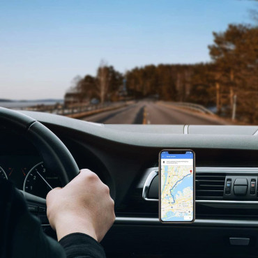 Magnetiskt handtag på telefonen för en svart bilgaller
