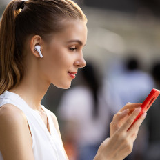 Trådløse hodetelefoner W3 Bluetooth 5.0 TWS fulgte vanntett IP55 hvit