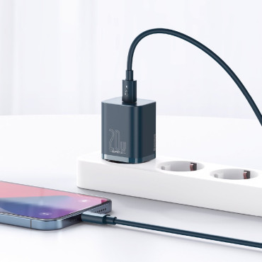 Super Si 1c Fast USB-C 20W Power Consegna di alimentazione Caricabatterie blu