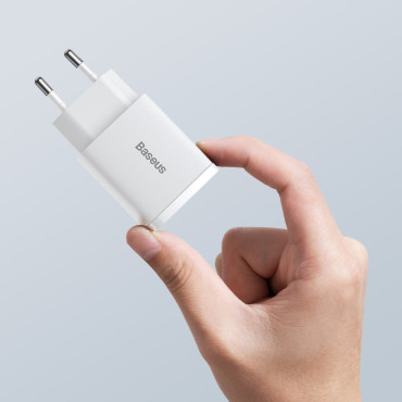 Quick Compact USB USB-C 20W 3A PD QC 3.0 Bílý graf