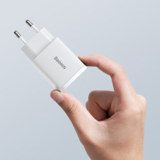 Rápido compacto USB USB-C 20W 3A PD QC 3.0 Gráfico blanco