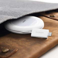 Belaidis įkroviklis Qi 15W su silikono dėklu suderinama su "Magsafe White"