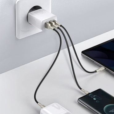 Kompaktiškas greitas tinklo įkroviklis 2x USB USB-C 30W 3A PD QC WHITE