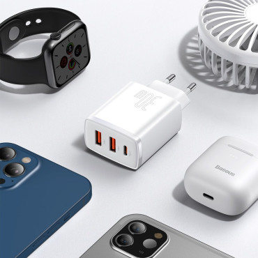 Kompaktiškas greitas tinklo įkroviklis 2x USB USB-C 30W 3A PD QC WHITE