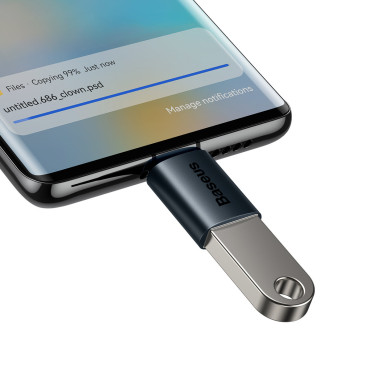 Adapteradapter med USB-C til USB-en oppfinnsomhetsserieblå