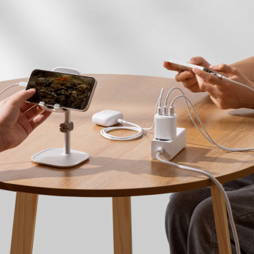 Kompakts 3x USB 17W kompakts 3x lādētājs