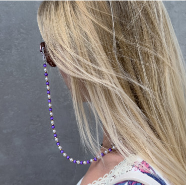 Ķēdes kulons glāzēm purpura pērles