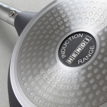 Indukcijska PAN PROFI linija z aluminijastim listom, prevlečenim s Titan Sre. 280 mm - Hendi 629253