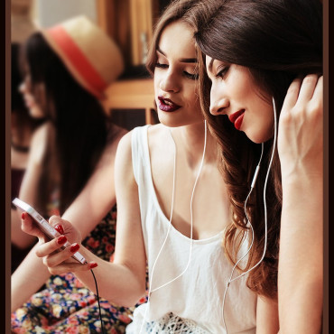 Distributeur 2x AUX Hoofdtelefoonkabel 3.5mm Mini Jack 25cm zwart Distributeur 2x AUX Hoofdtelefoonkabel 3.5mm Mini Jack 25cm zwart