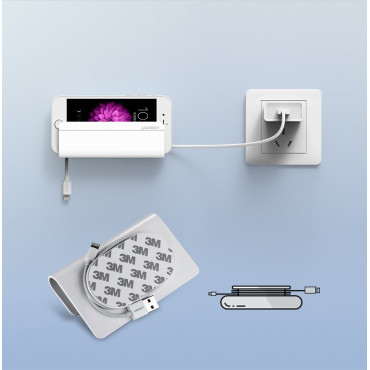Étagère de support murale sur la tablette de téléphone sur le smartphone à chargement blanc