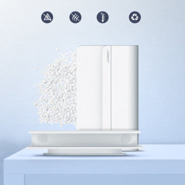 Étagère de support murale sur la tablette de téléphone sur le smartphone à chargement blanc
