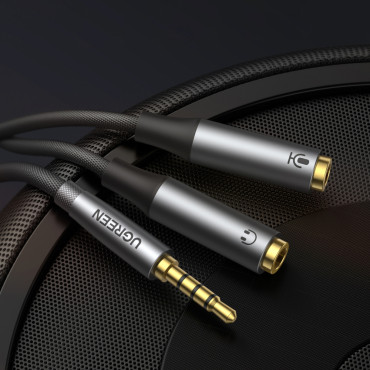 AUX 3.5mm kabelių platintojas Vyriškos ausinės ir moterų mikrofonas 20cm juoda