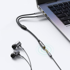 AUX 3,5 mm Moteris kabelinės platintojas ausinių ir mikrofono 20cm juoda
