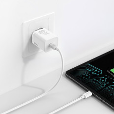 Σούπερ γρήγορη φορτιστής δικτύου SI 1C USB-C 30W PD QC White