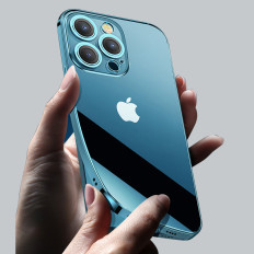 Cubierta de la caja para la carcasa del iPhone 13 Pro con un marco de plata metálico