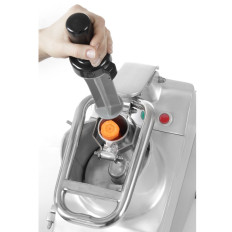 Râpe électrique pour légumes et choux avec une grande ouverture d'alimentation 750W - Hendi 231852