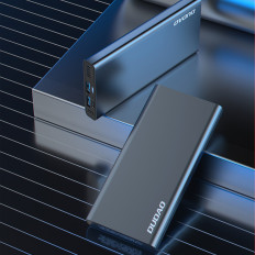 PowerBank 10000mah metāls ar sudraba uzlādes līmeņa indikatoru