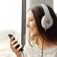 Cabo AUX AUDIO para iPhone MFI Relâmpago - 3,5 mmmini jack 1m cinza