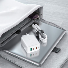 2IN1 Verkkolaturi 2x USB-C USB 65W + USB-C-kaapeli valkoinen